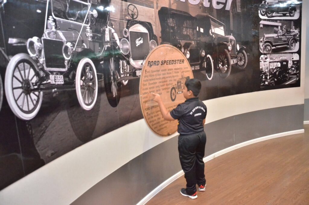 National Automobile Museum (Muzium Automobil Nasional)