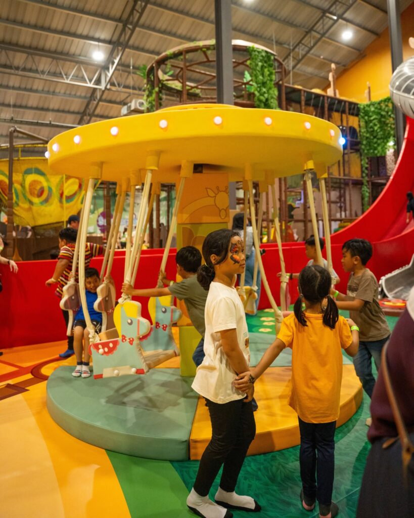 Monkeys Canopy Resort