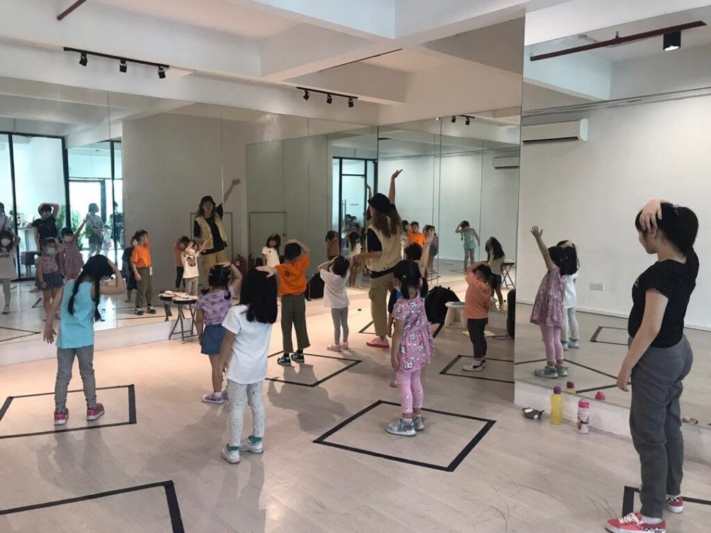 Unkids Dance Academy