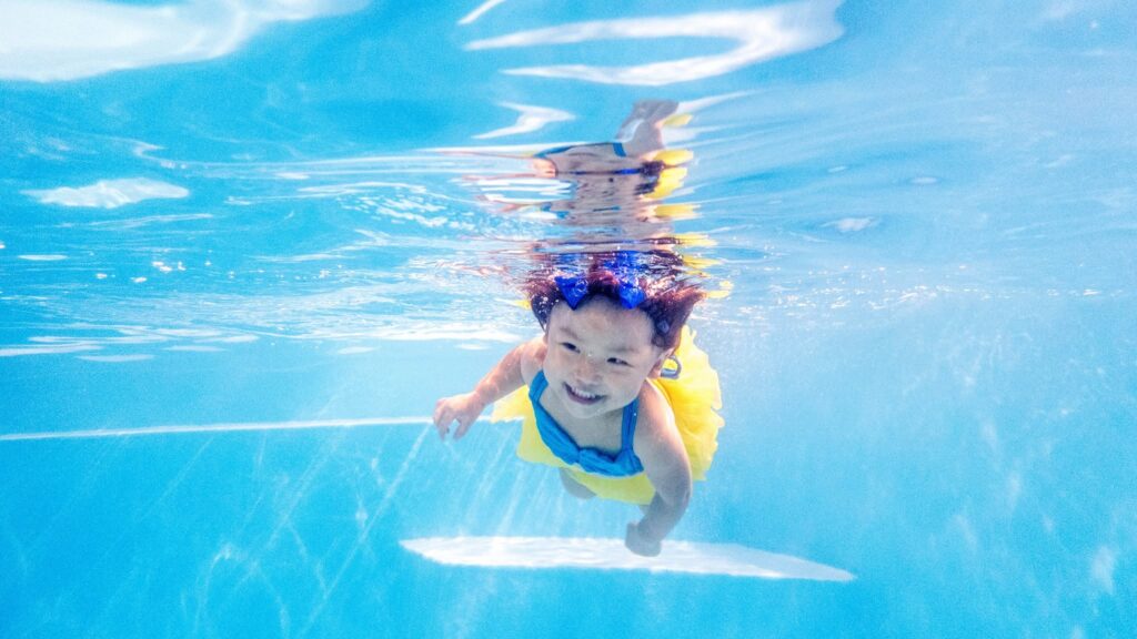 Happy Fish Swim School