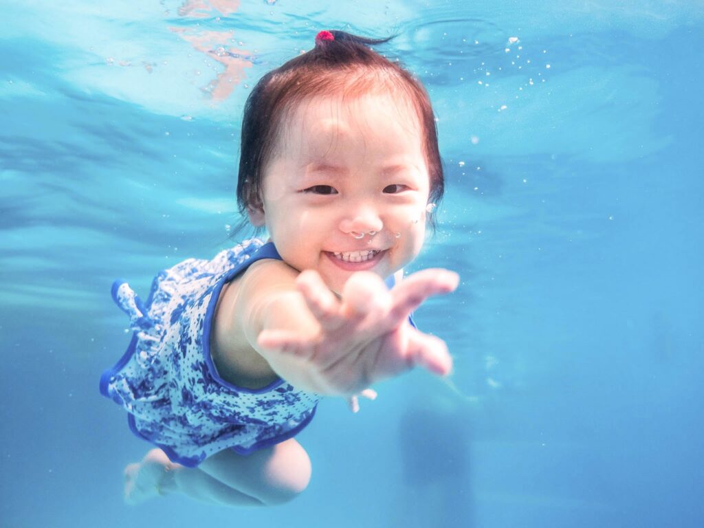 Happy Fish Swim School