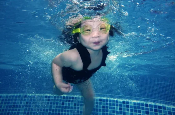 Happy Fish Swim School